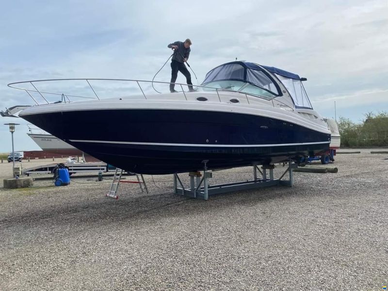Sea Ray 375 Sundancer