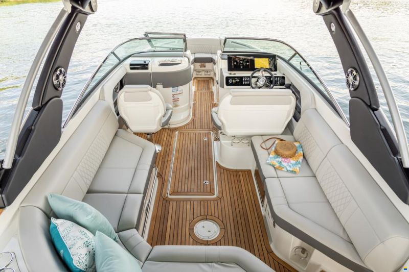 Sea Ray SLX 280