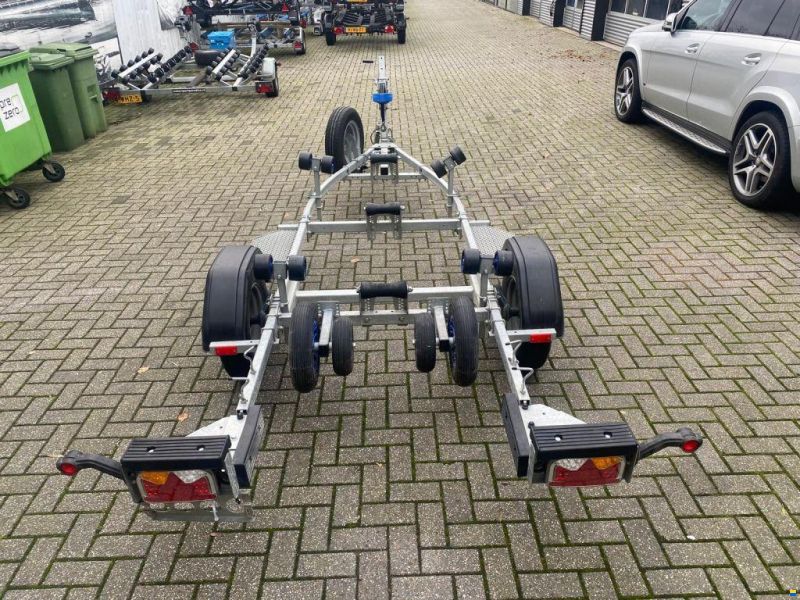 Kalf Trailer