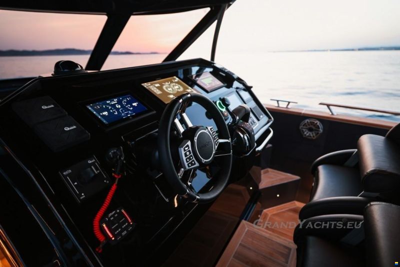 Focus Motor Yacht Forza 37