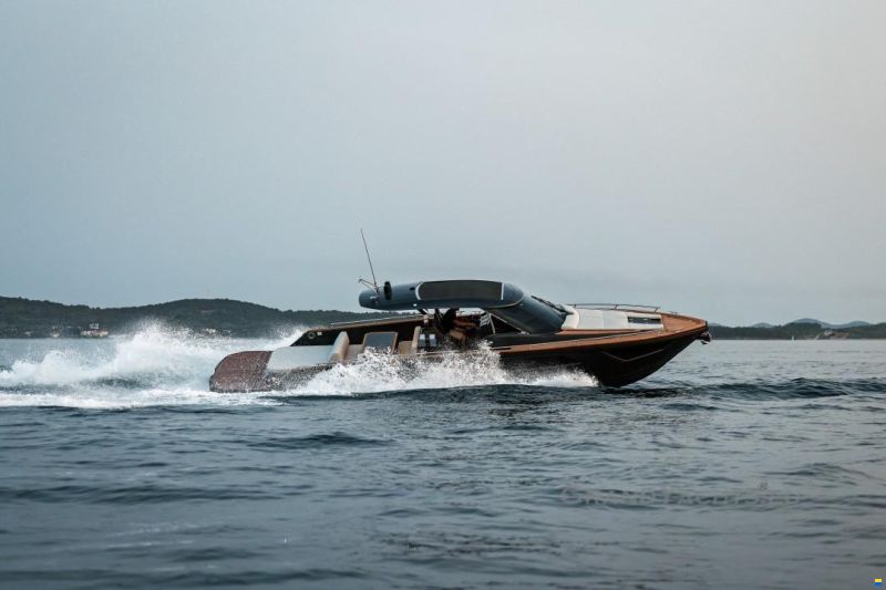 Focus Motor Yacht Forza 37