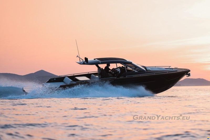 Focus Motor Yacht Forza 37