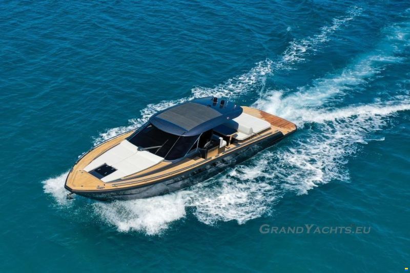 Focus Motor Yacht Forza 37