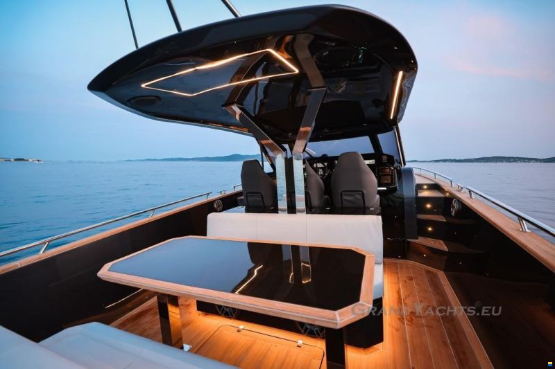 Focus Motor Yacht Forza 37