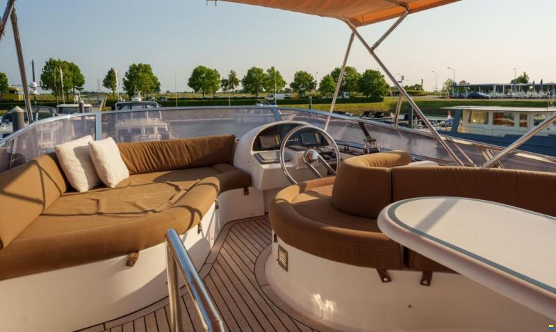 Elegance 54