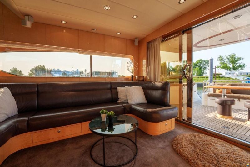 Elegance 54