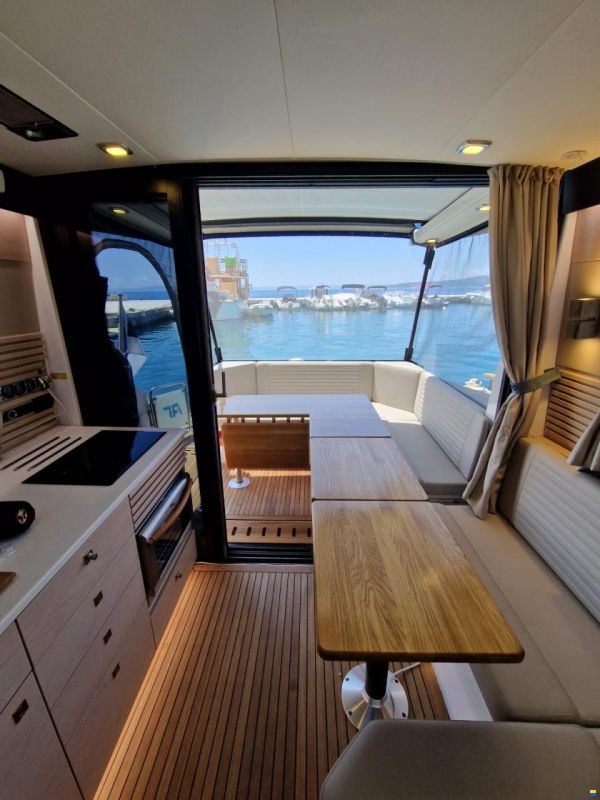 Aquador 35 AQ
