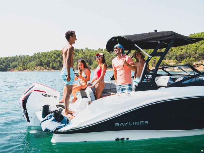 Bayliner V20