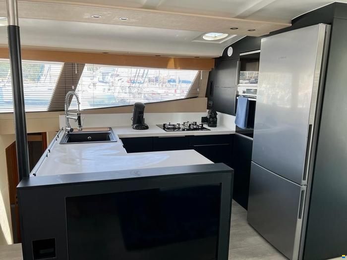 Fountaine Pajot Sanya 57