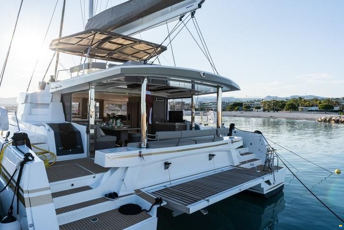 Bali Catamarans 5.4