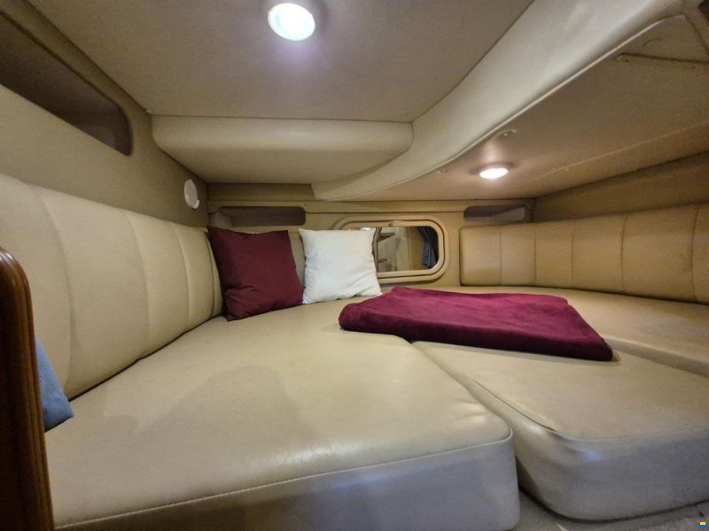 Rinker 342 FIESTA VEE