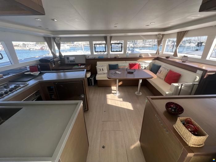 Lagoon 450