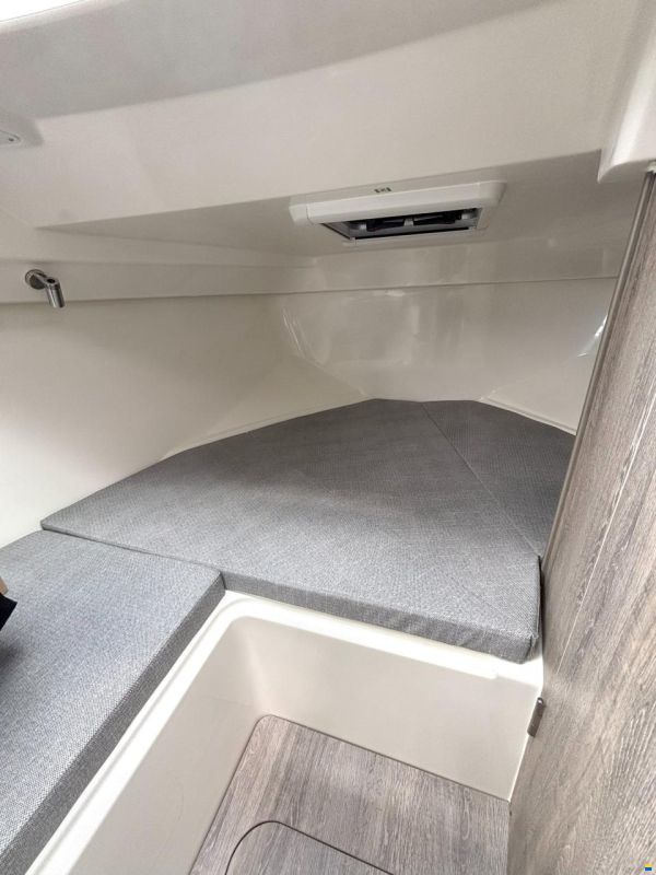 Quicksilver 705 Weekend