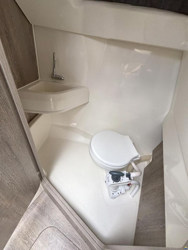 Quicksilver 705 Weekend