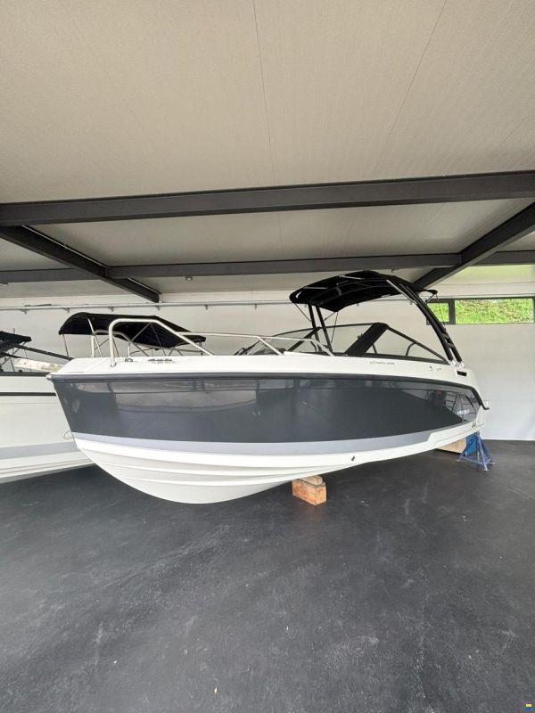 Quicksilver 675 Bowrider