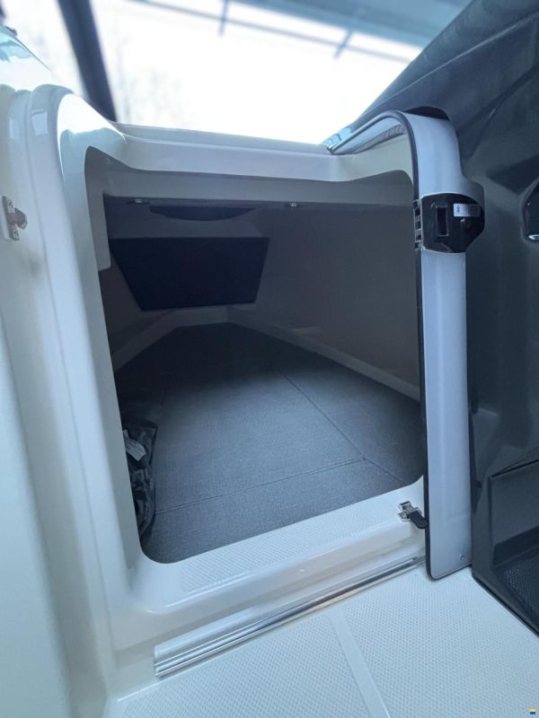 Quicksilver 675 Cruiser