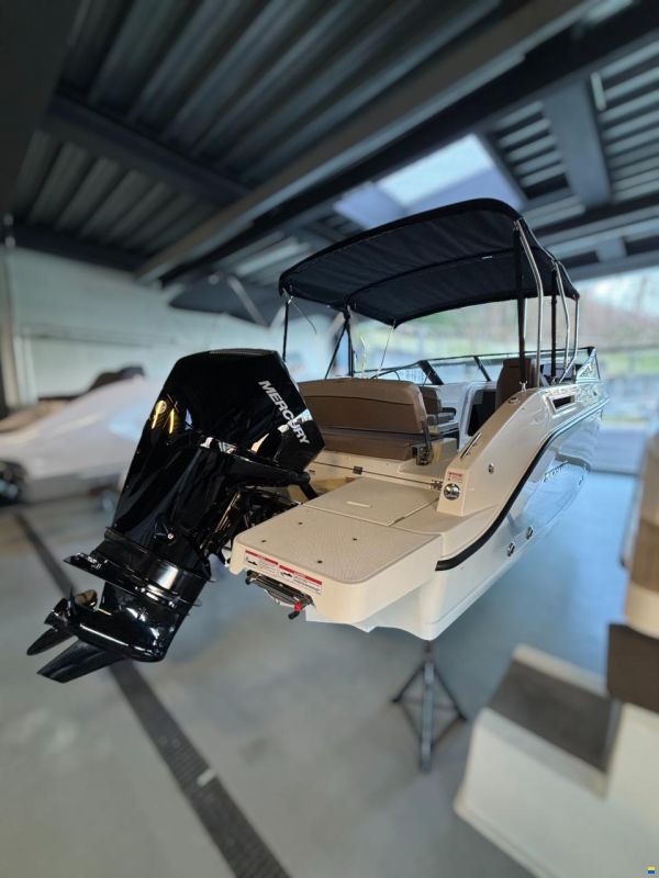 Quicksilver 675 Cruiser