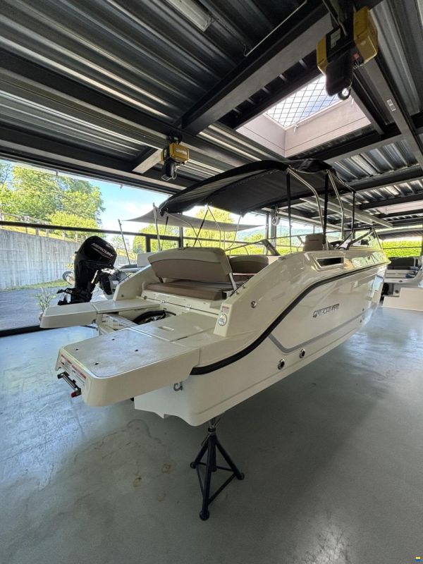 Quicksilver 675 Cruiser