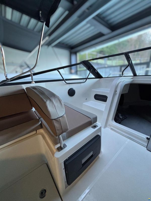 Quicksilver 675 Cruiser