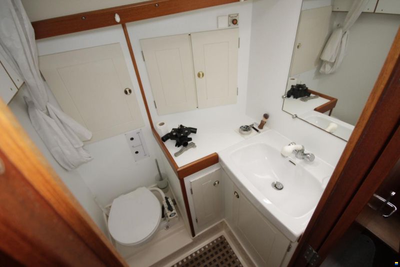 Hallberg-Rassy 42 F Mk 2