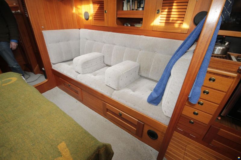Hallberg-Rassy 42 F Mk 2