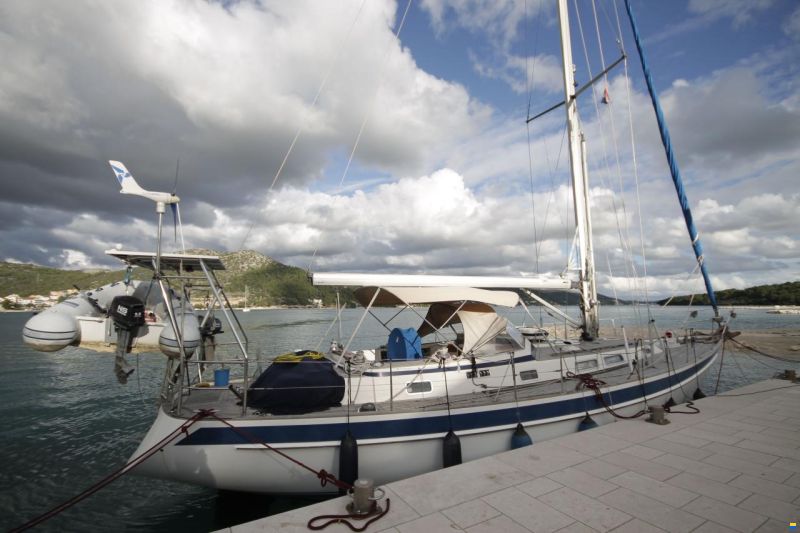 Hallberg-Rassy 42 F Mk 2