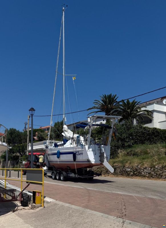 Aluboot mit E-Hubkiel