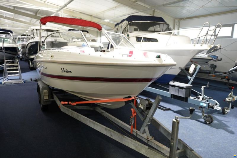 Maxum 1800 SR3