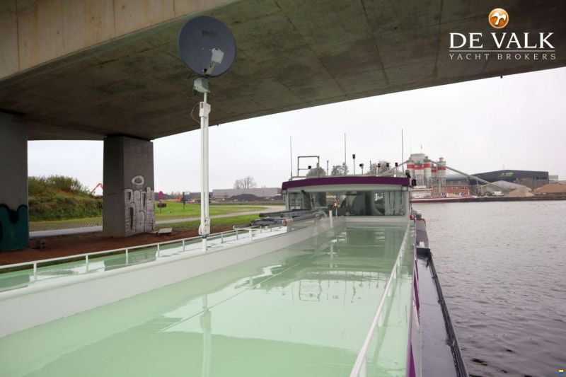 Sailing Houseboat 32M