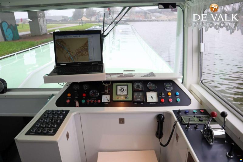 Sailing Houseboat 32M
