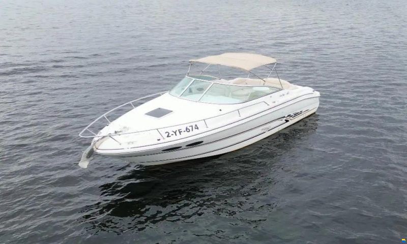 Sea Ray 280 SunSport Cuddy Cabin