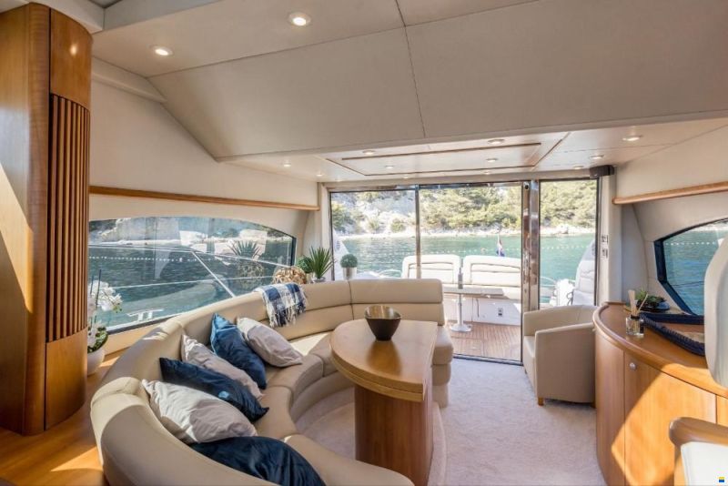 Sunseeker Predator 52