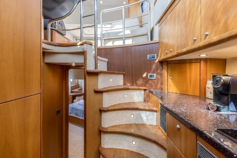 Sunseeker Predator 52