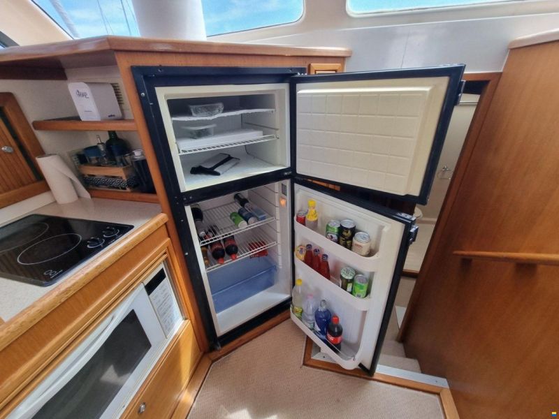 Riviera Marine 43 Flybridge