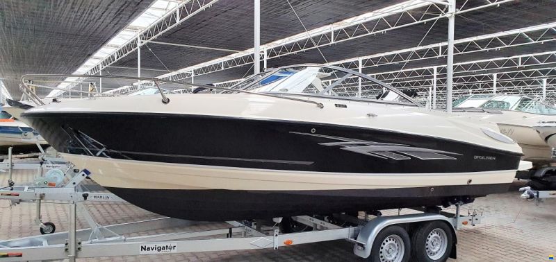 Bayliner Cuddy 652