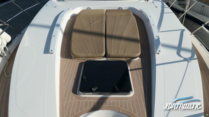 Sealine T60