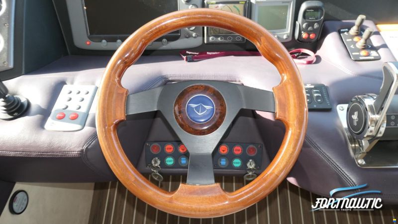 Sealine T60