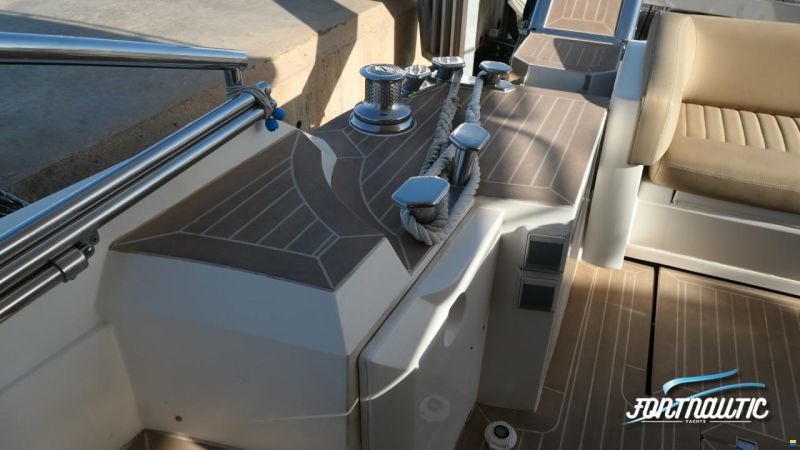 Sealine T60