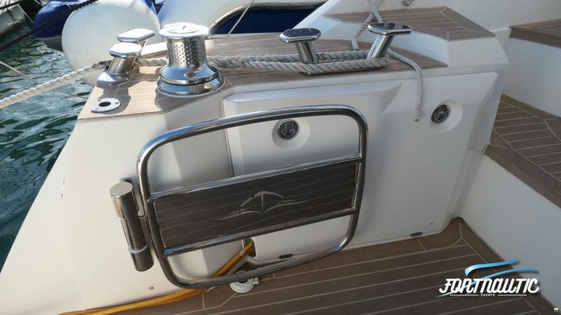 Sealine T60