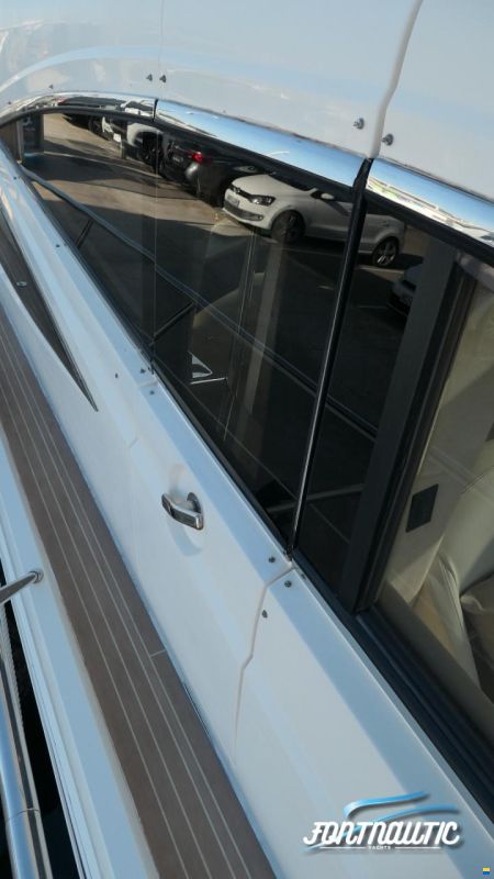 Sealine T60