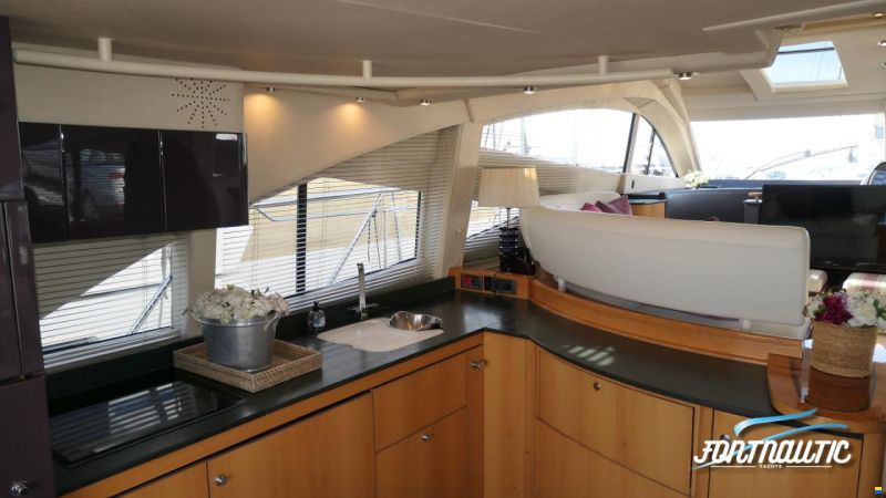 Sealine T60