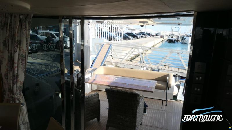 Sealine T60
