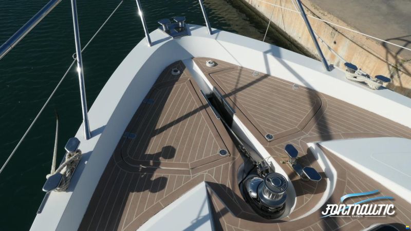 Sealine T60