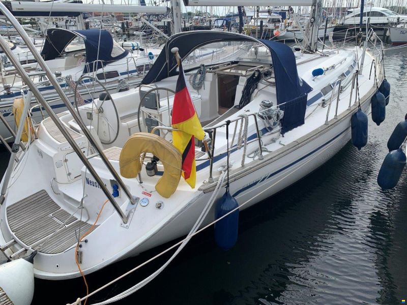 Bavaria 44