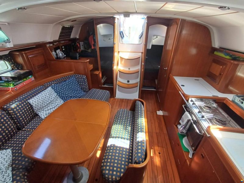 Beneteau Oceanis 411