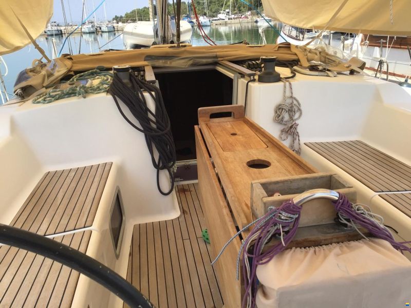 Dufour Grand Large 405