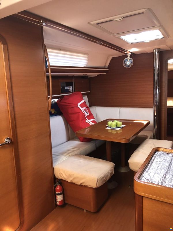 Dufour Grand Large 405