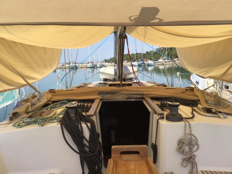 Dufour Grand Large 405