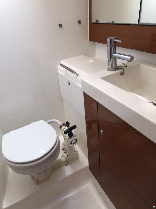 Dufour Grand Large 405