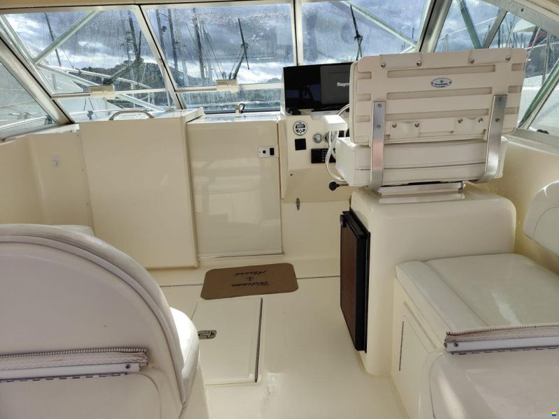 Carolina 32 CLASSIC EXPRESS